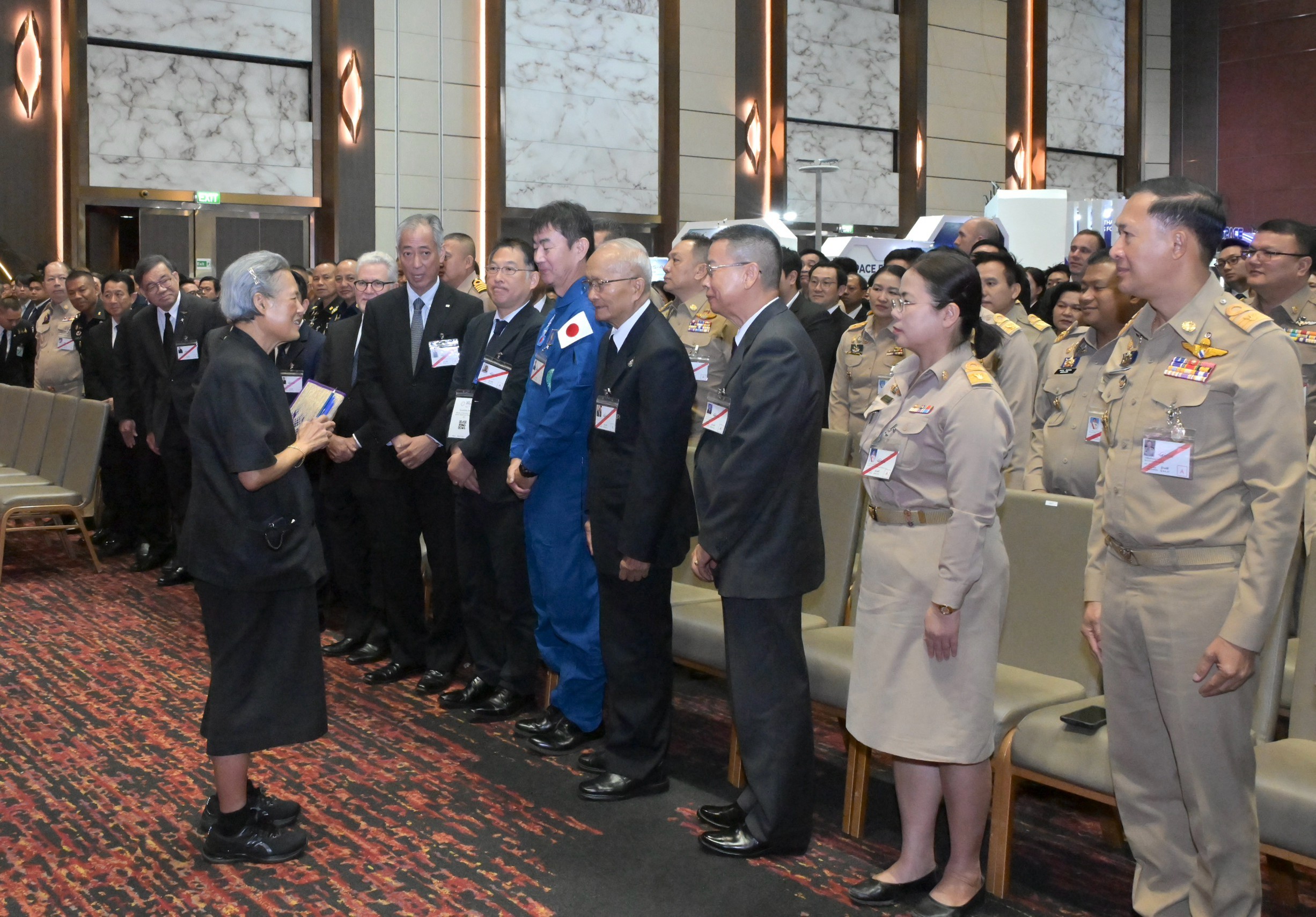 title - รองเลขาธิการ ส.ป.ก. ร่วมเฝ้าทูลละอองพระบาทรับเสด็จฯ และร่วมพิธีเปิดงาน มหกรรมด้านอวกาศแห่งชาติ